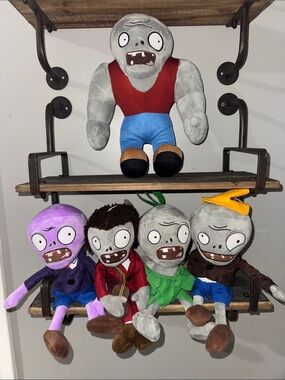 Plants vs. Zombies  Set of 5 Plush Zombie Dolls
